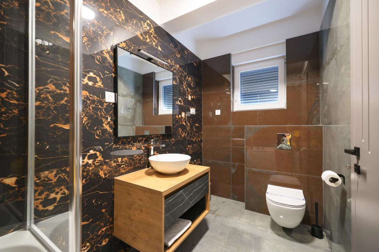 Rhapsody In Green - Luxury Villa In Zadar Crno المظهر الخارجي الصورة