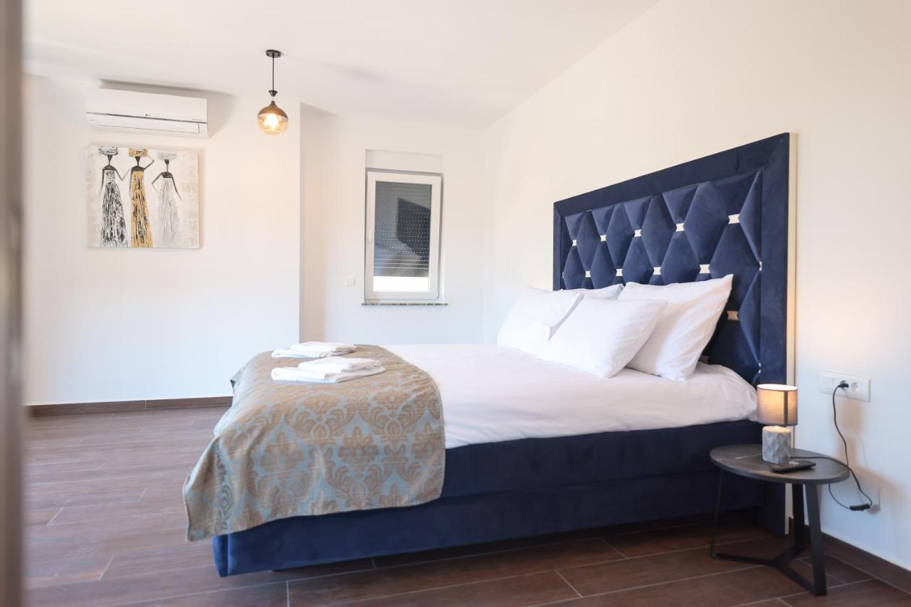Rhapsody In Green - Luxury Villa In Zadar Crno المظهر الخارجي الصورة