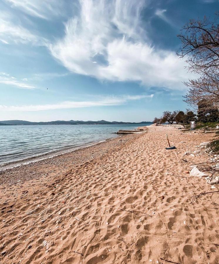 Rhapsody In Green - Luxury Villa In Zadar Crno المظهر الخارجي الصورة