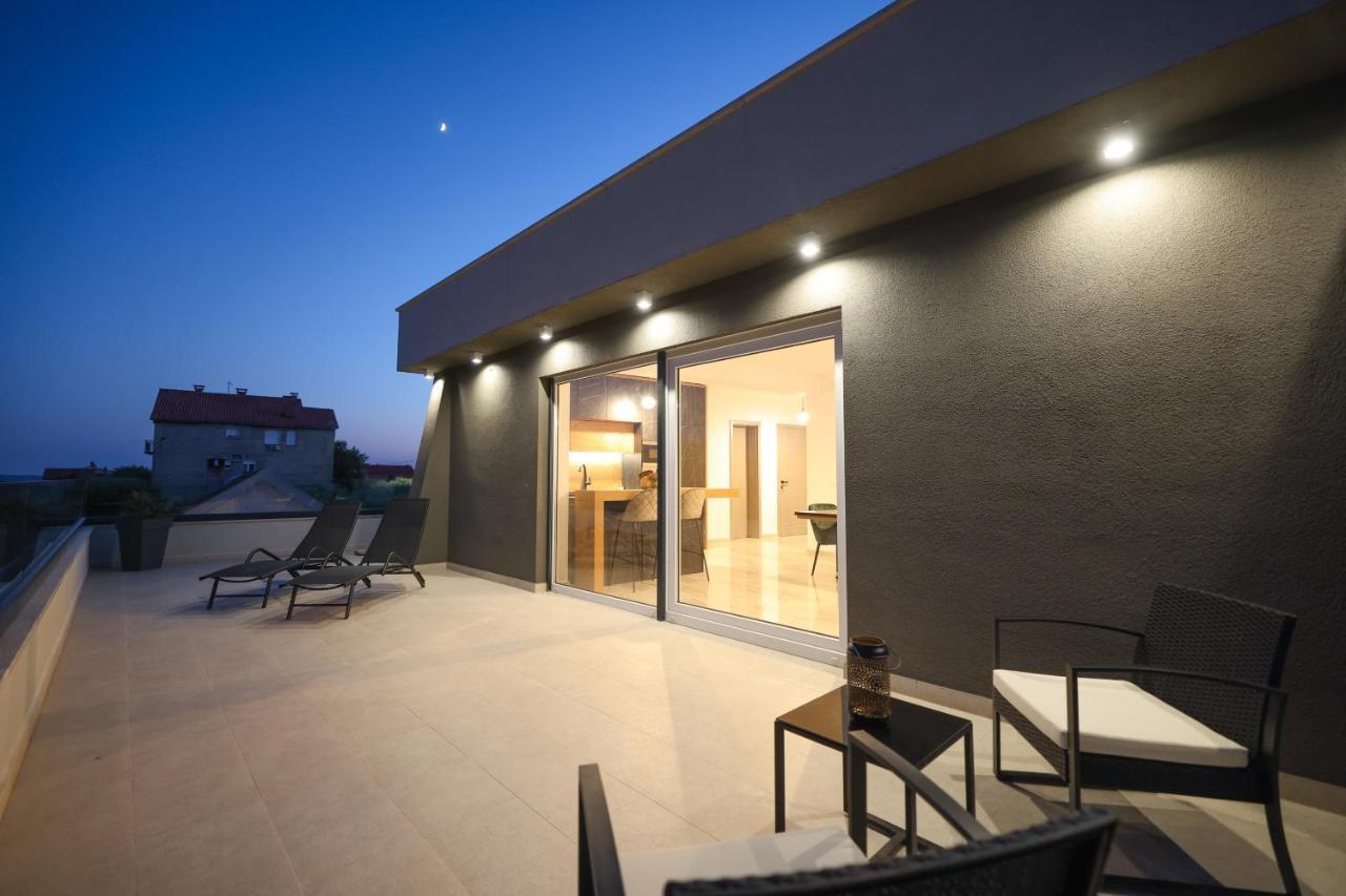 Rhapsody In Green - Luxury Villa In Zadar Crno المظهر الخارجي الصورة